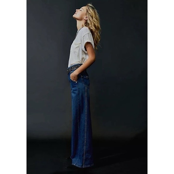 Free People Harlow Mid-Rise Wide Leg Jeans We The Free Denim Blue - Picture 2 of 5